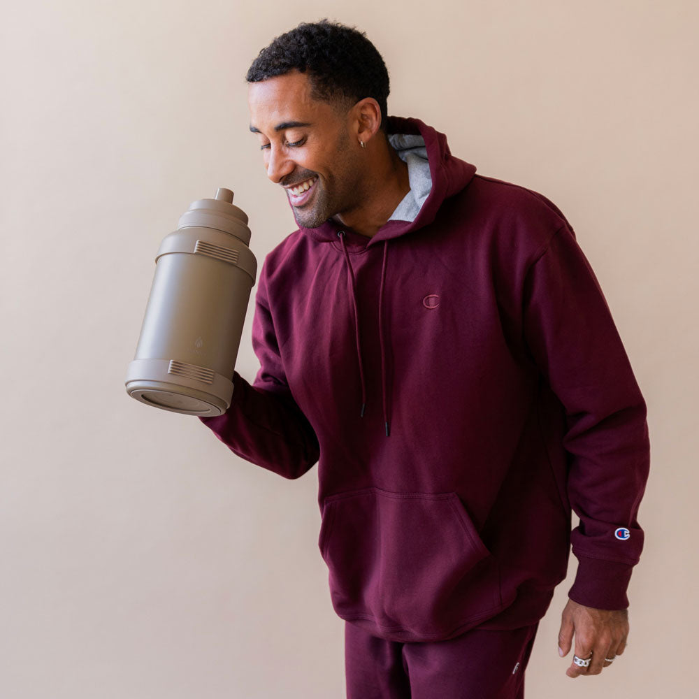 78-oz-titan-bottle-pastel-collection-s1 32_Manna_Website_Lifestyles_Titan_Darker_2.jpg