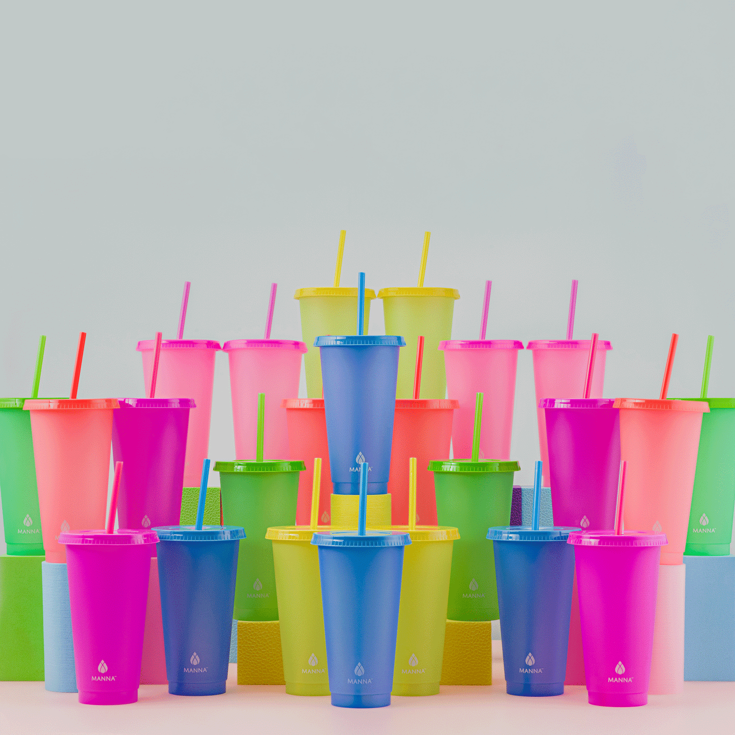 24-piece-original-color-changing-cup-set-d9 A0029811.gif