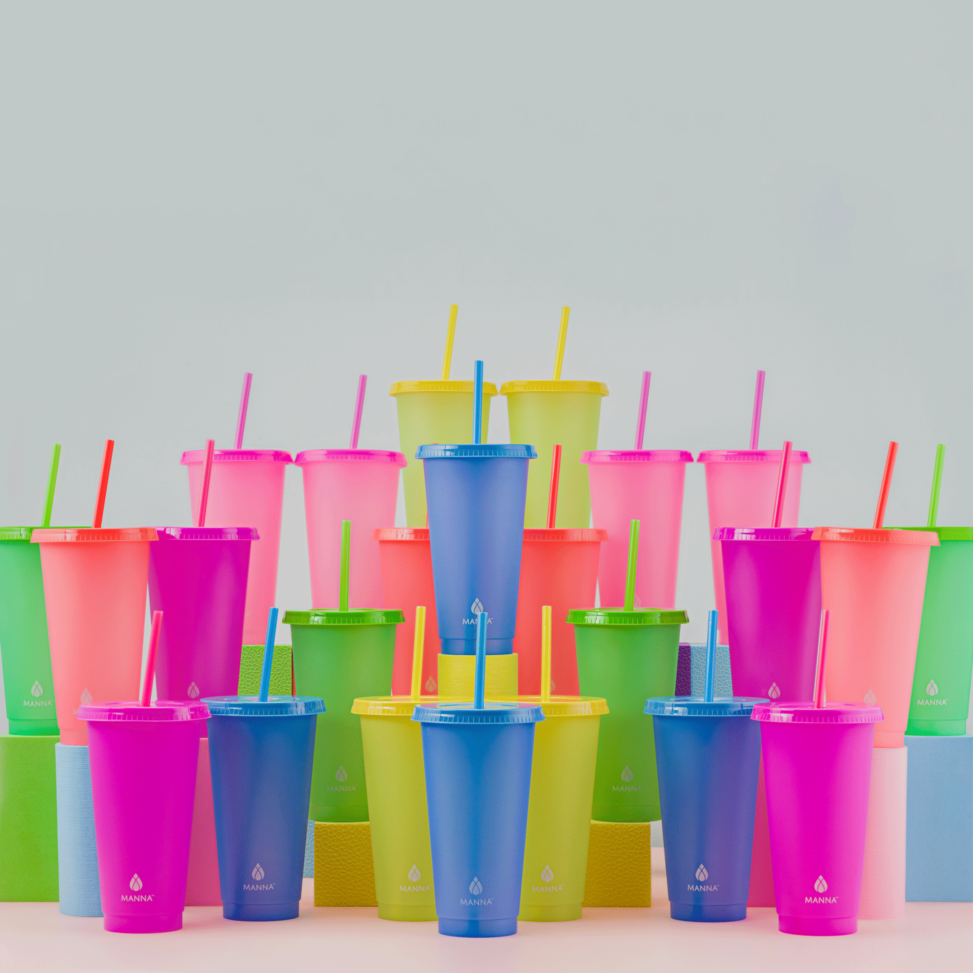 24-piece-original-color-changing-cup-set-d9 A0029811.gif